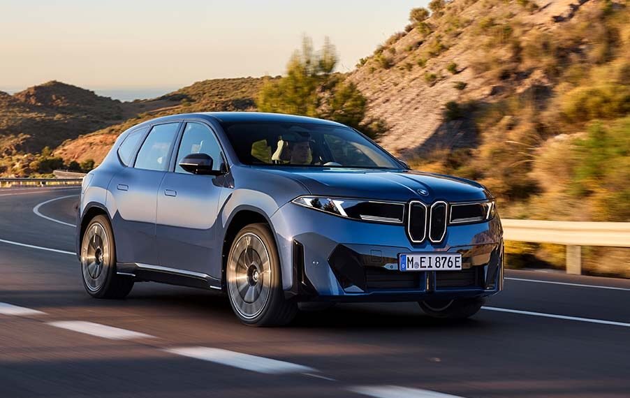 Nauja era prasideda: visiškai elektrinis „BMW iX3“ – pirmasis „Neue Klasse“ modelis