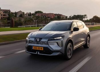 „Mitsubishi” pradeda naują erą Europoje: pristatytas visiškai elektrinis „Eclipse Cross”