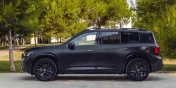 Naujos kartos „Mercedes-Benz GLB“ – iki 631 km nuotolis, 800 V technologija ir 7 vietos