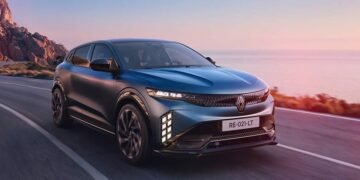 Prancūziško stiliaus evoliucija: pristatytas atnaujintas „Renault Megane E-Tech electric“