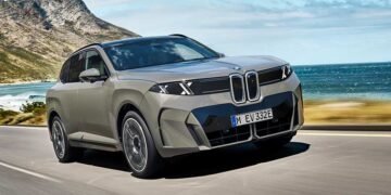 Naujos kartos elektrinis flagmanas: debiutuoja visiškai elektrinis „BMW iX5“